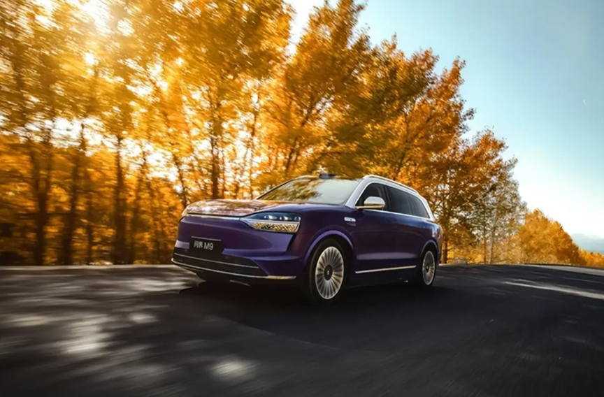 鸿蒙智行五车同台亮相北京车展，看看哪款是你的菜？