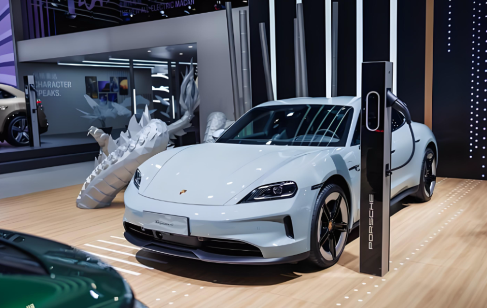 2025广州车展透视，超豪退场成必然！