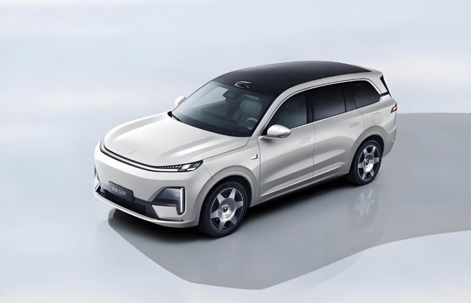 车企卷向大六座，一场基于家庭出行的精准内卷！