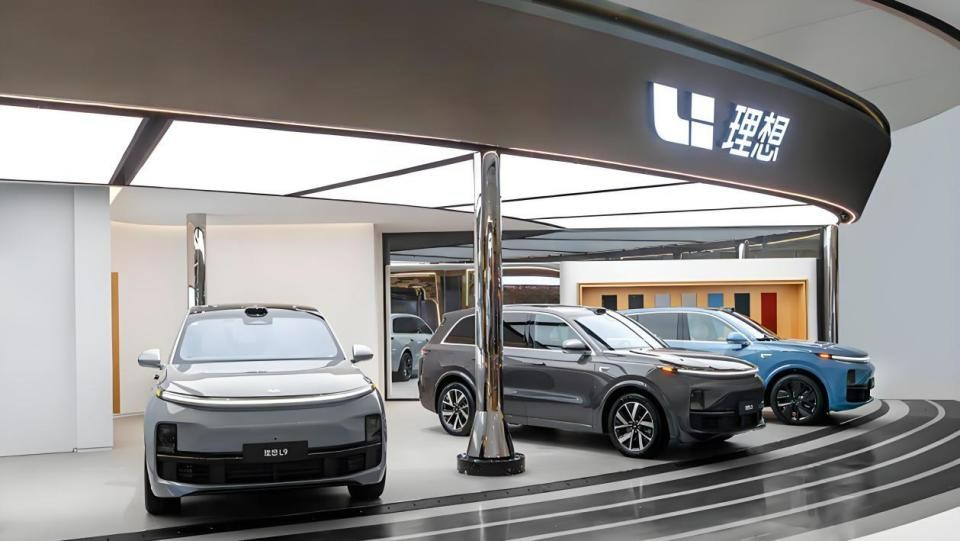 向渠道要效率，新势力正在集体转向！